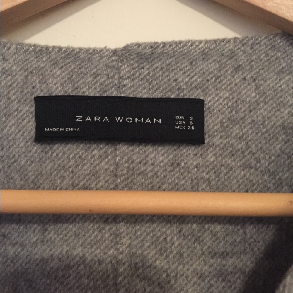 Zara Women’s Handmade Coat Gray. Size Small. - Picture 6 of 8